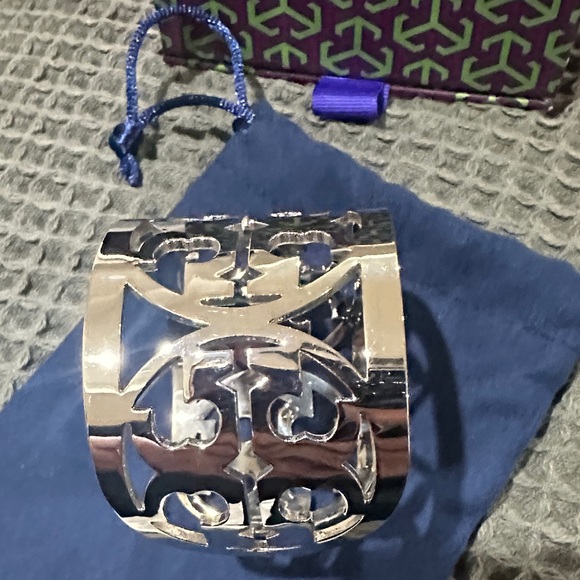 Tory Burch Metallic Cuff Bracelet - Picture 4 of 5